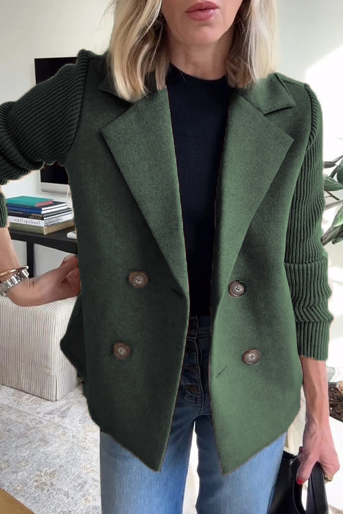 Blazer femme – Coupe cintrée – Double boutonnage – Tissu doux – Manches en maille côtelée