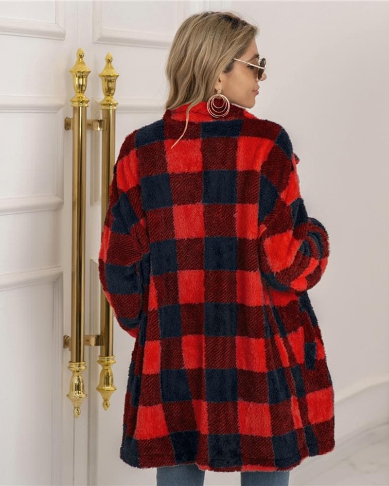 Laura - La veste à carreaux stylée