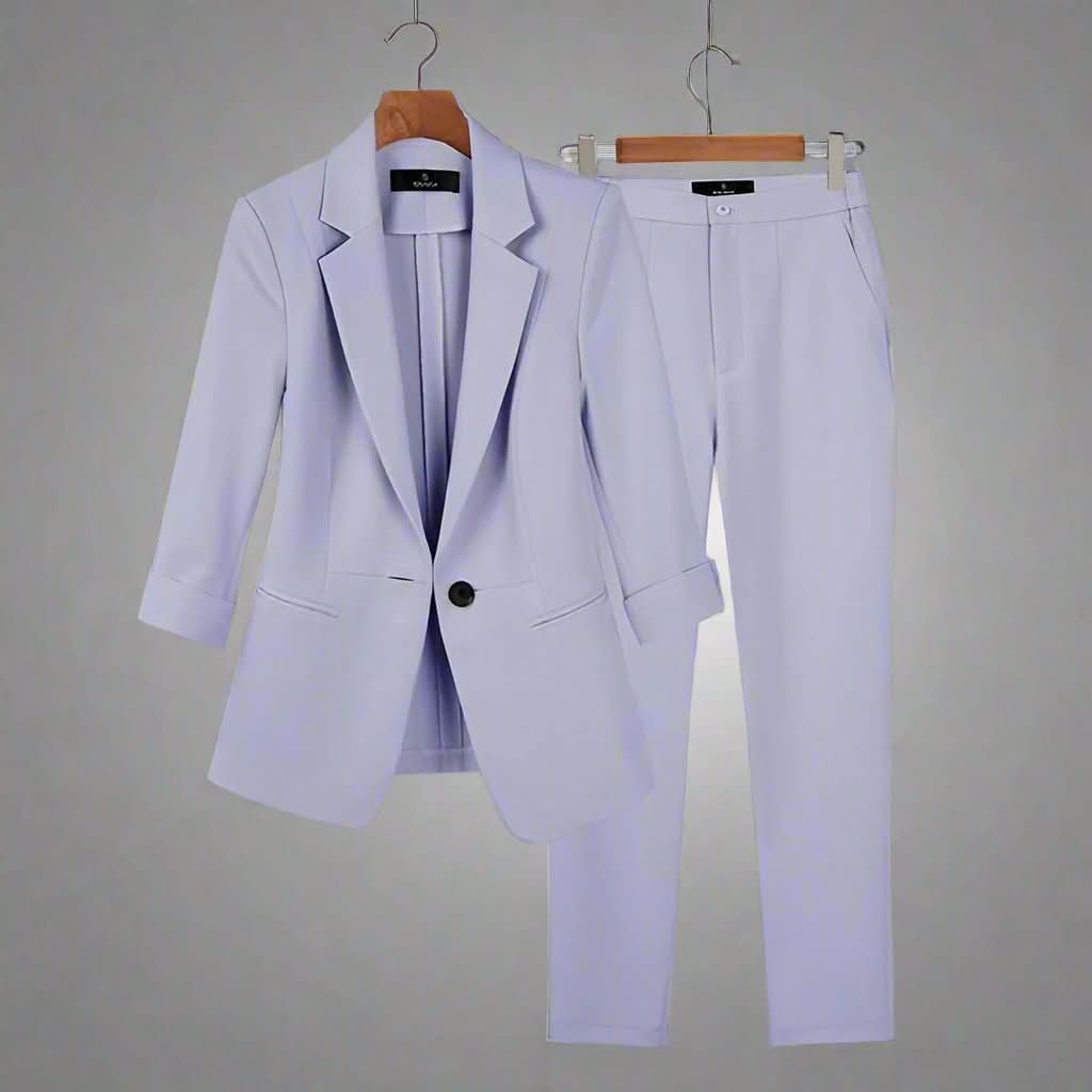 Ensemble Blazer et Pantalon Femme - Coupe Ajustée - Élégant et Intemporel - Tenue Chic et Habillée