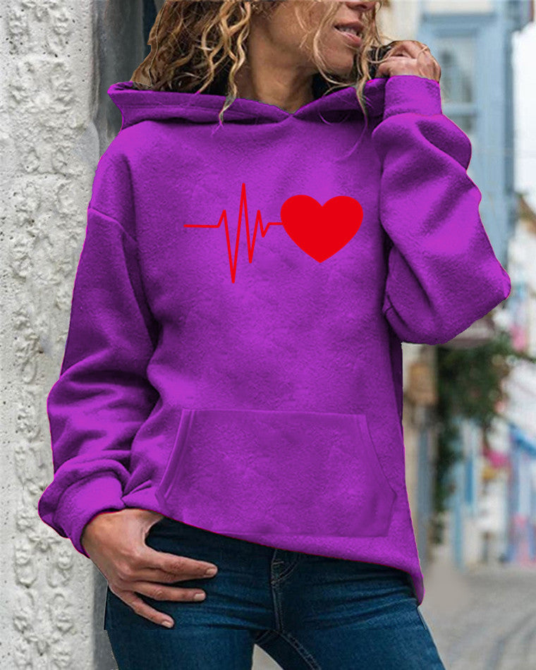 Sweat à capuche femme – Coton doux – Coupe ample – Poche kangourou – Motif cœur