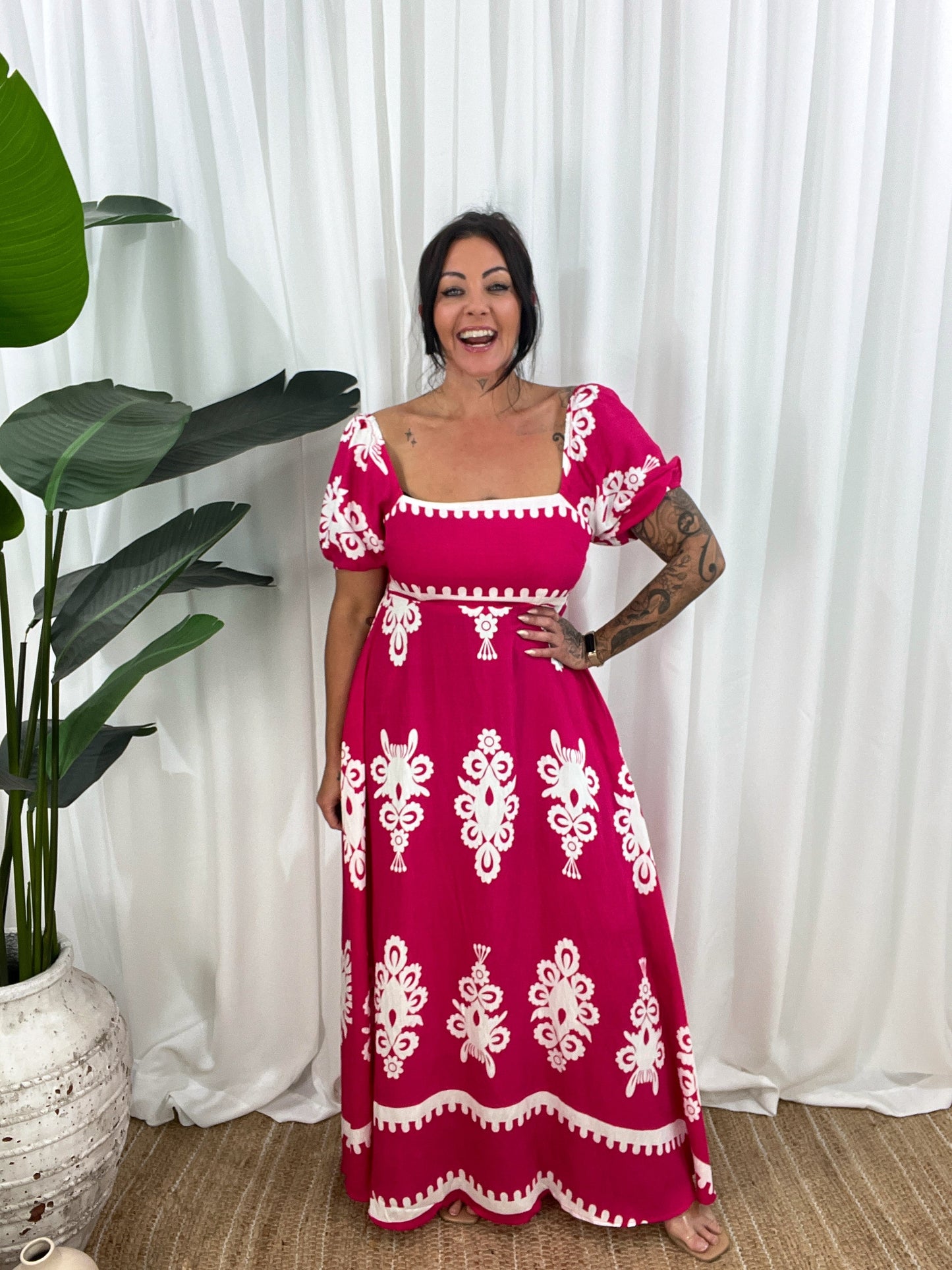 Robe Longue Femme - Épaules Dénudées - Manches Courtes Bouffantes - Fluide et Élégante