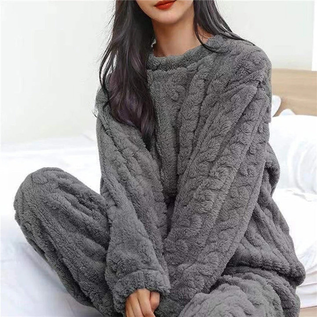 Pyjama femme – Ensemble maille duveteuse – Coupe ample – Texture torsadée