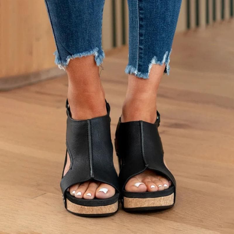 Sandales Compensées Femme - Bout Ouvert - Bride Arrière - Détails Rivets Élégants