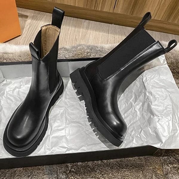 Bottes Femme - Cuir Lisse - Semelle Épaisse - Style Moderne et Audacieux