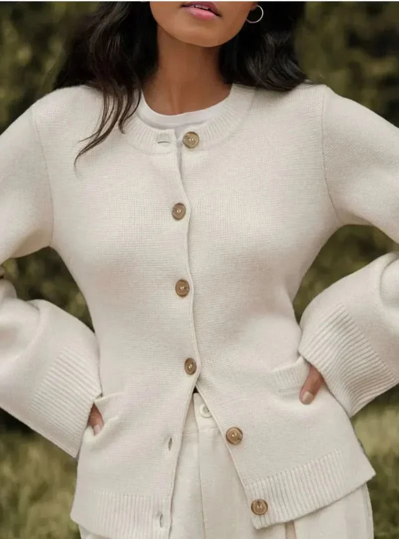 Élégant, Polyvalent, Confortable Cardigan Noir Classique pour Femme