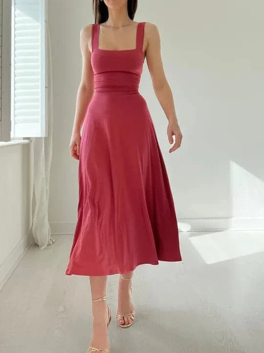 Jette - La robe élégante et monochrome