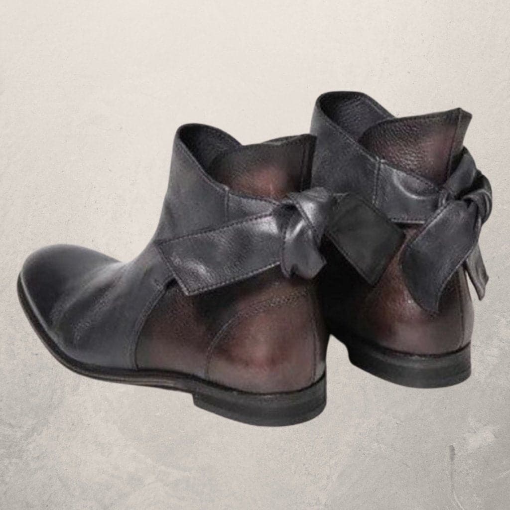 Bottines Femme – Cuir Véritable – Bout Pointu – Détail Découpé avec Lien – Talon Plat