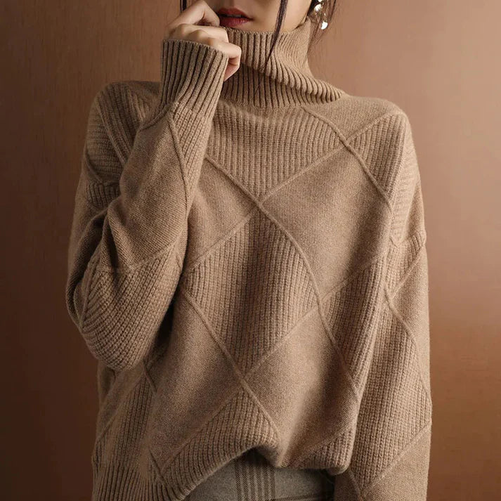 Pull femme – Maille en laine – Coupe oversize – Col montant à motif losange