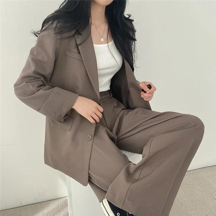 Blazer tailleur élégant et pantalon droit pour femmes - Style raffiné et confortable