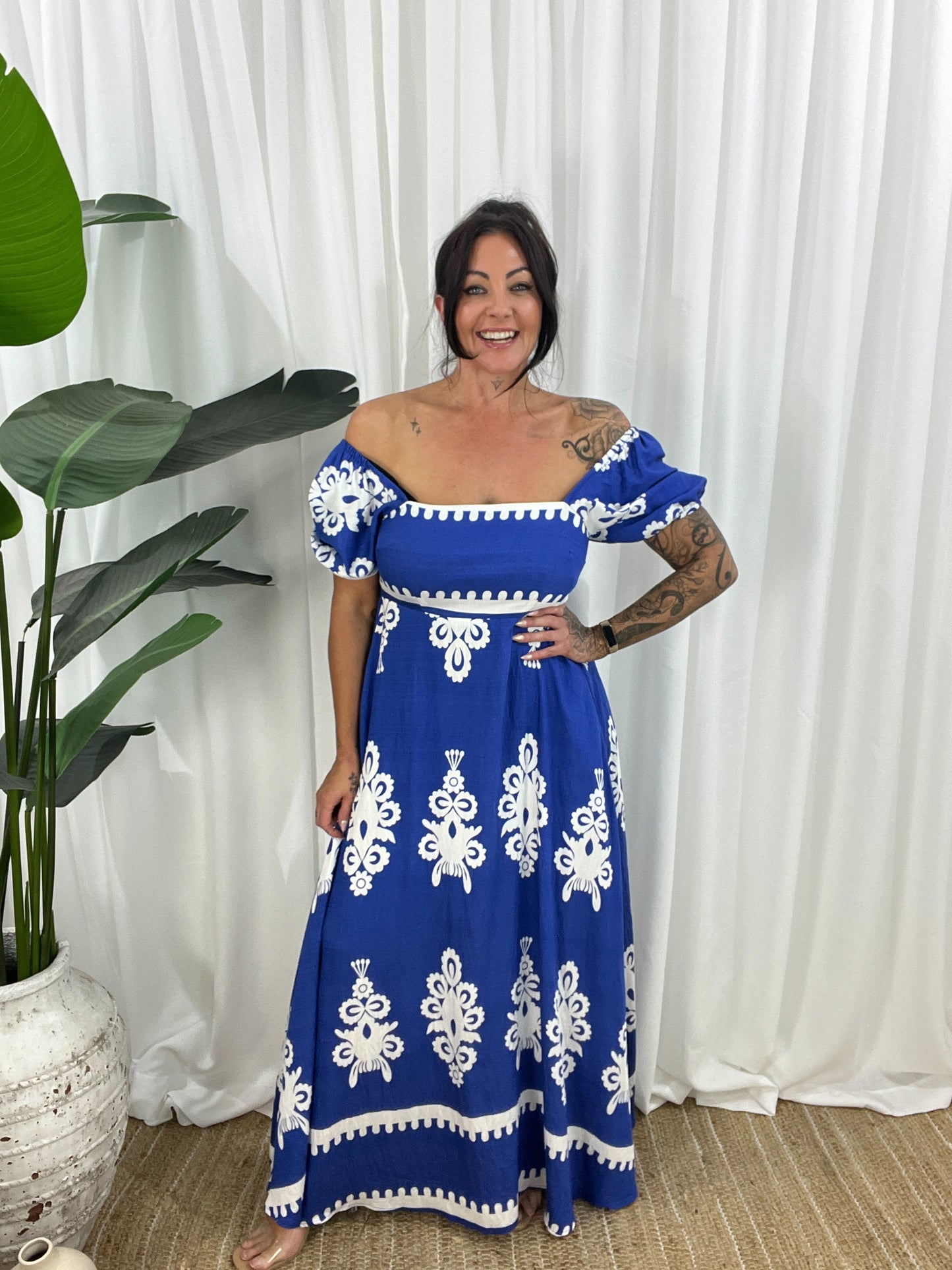 Robe Longue Femme - Épaules Dénudées - Manches Courtes Bouffantes - Fluide et Élégante