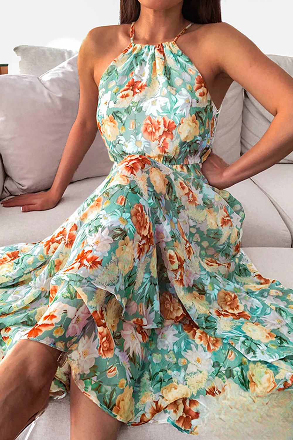 Robe Longue Femme - Col Halter Élégant - Taille Cintrée - Motif Fleuri Fluide