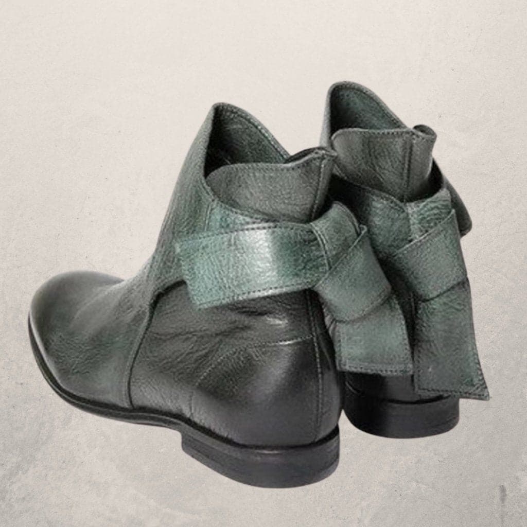 Bottines Femme – Cuir Véritable – Bout Pointu – Détail Découpé avec Lien – Talon Plat