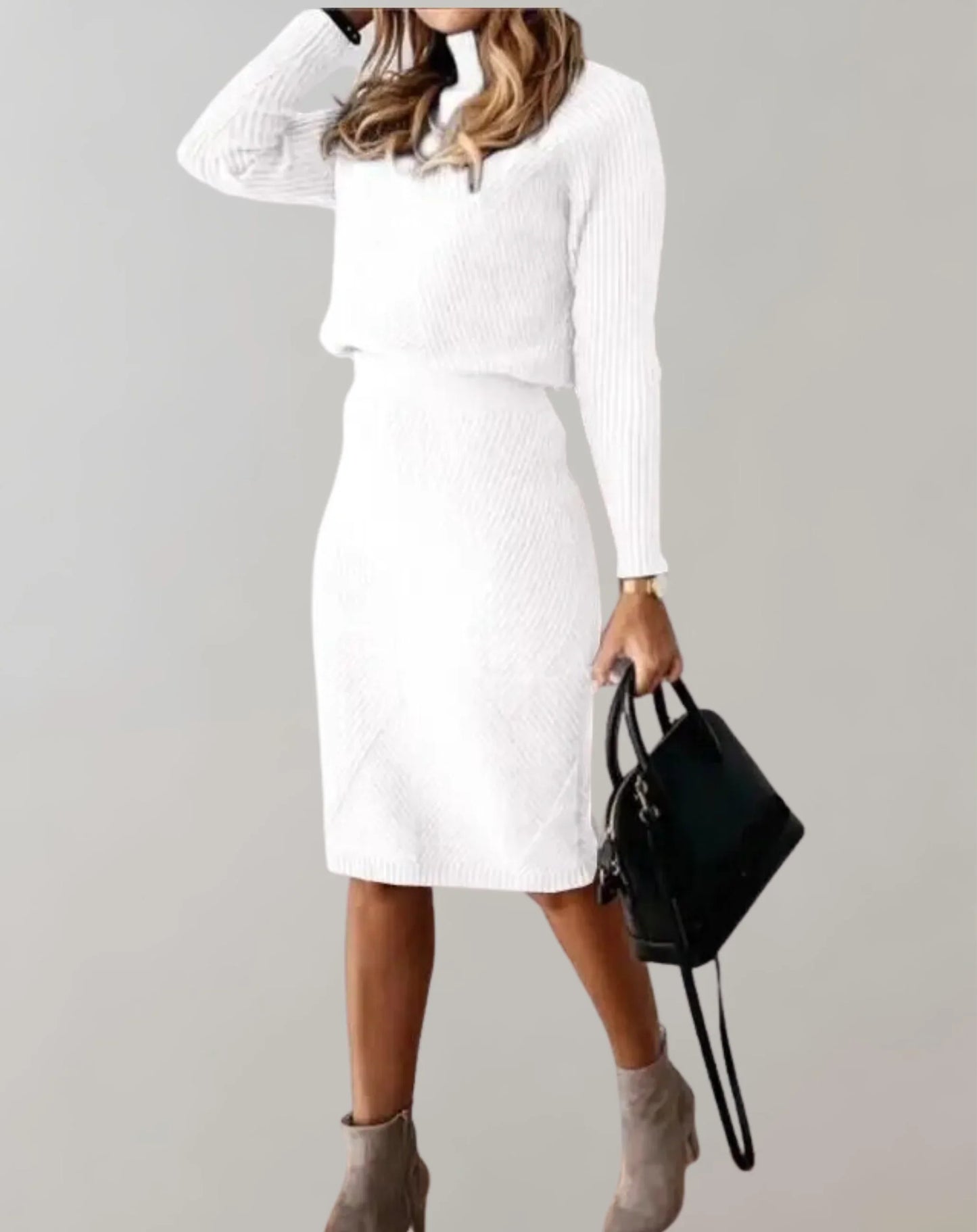 Ensemble Femme Deux Pièces – Coupe Ajustée – Maille Côtelée – Col Roulé Élégant