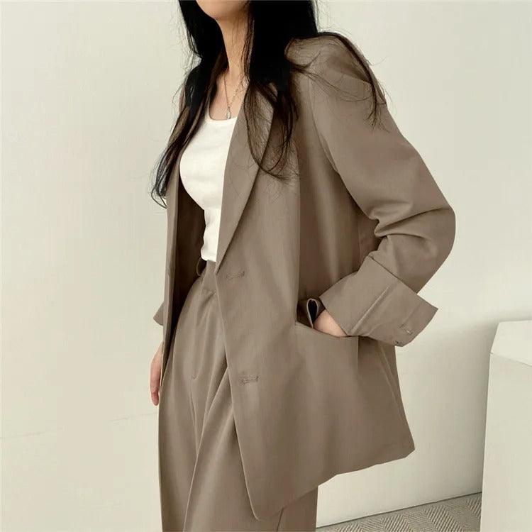 Blazer tailleur élégant et pantalon droit pour femmes - Style raffiné et confortable
