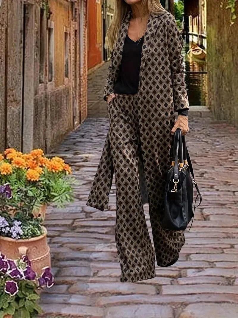 Thea - Un ensemble inhabituel pour les fashionistas