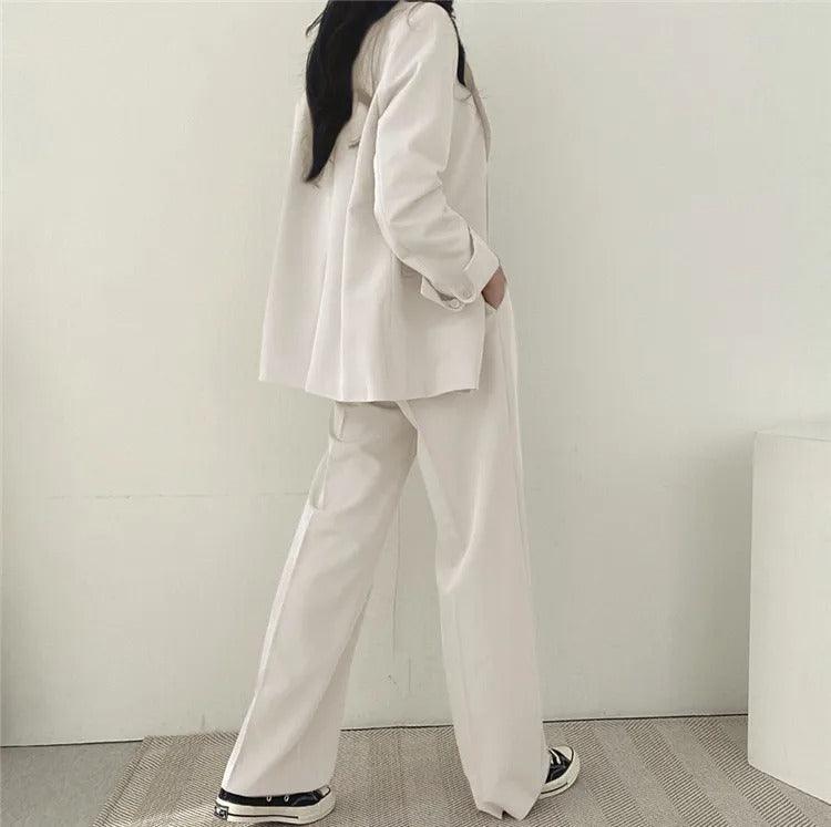 Blazer tailleur élégant et pantalon droit pour femmes - Style raffiné et confortable