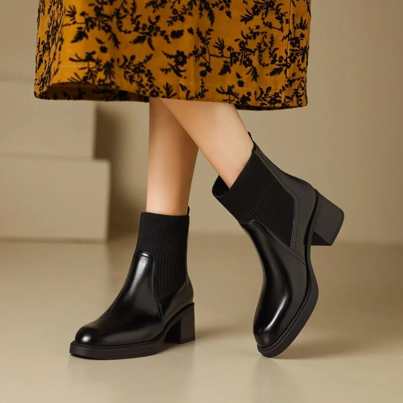 Bottes chaussettes fines extensibles pour femme - Confort et élégance