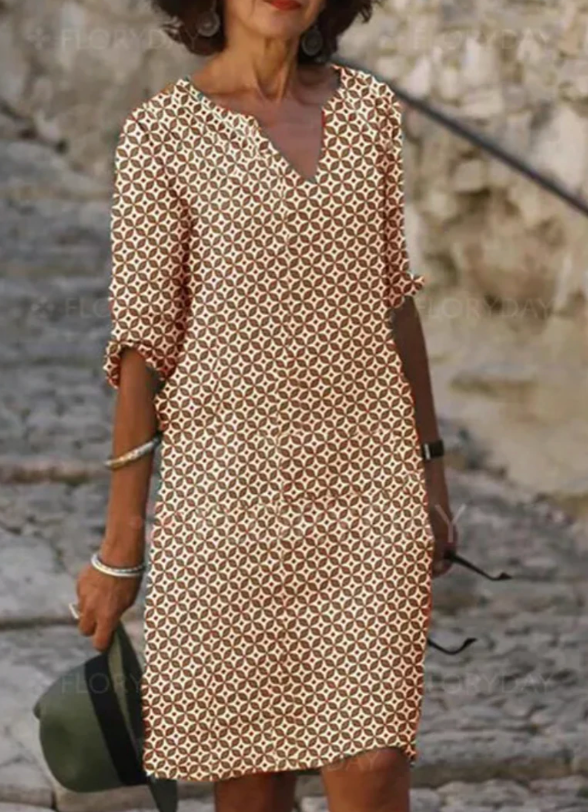 Oceane - Robe à Col en V à la Mode avec Motif Géométrique
