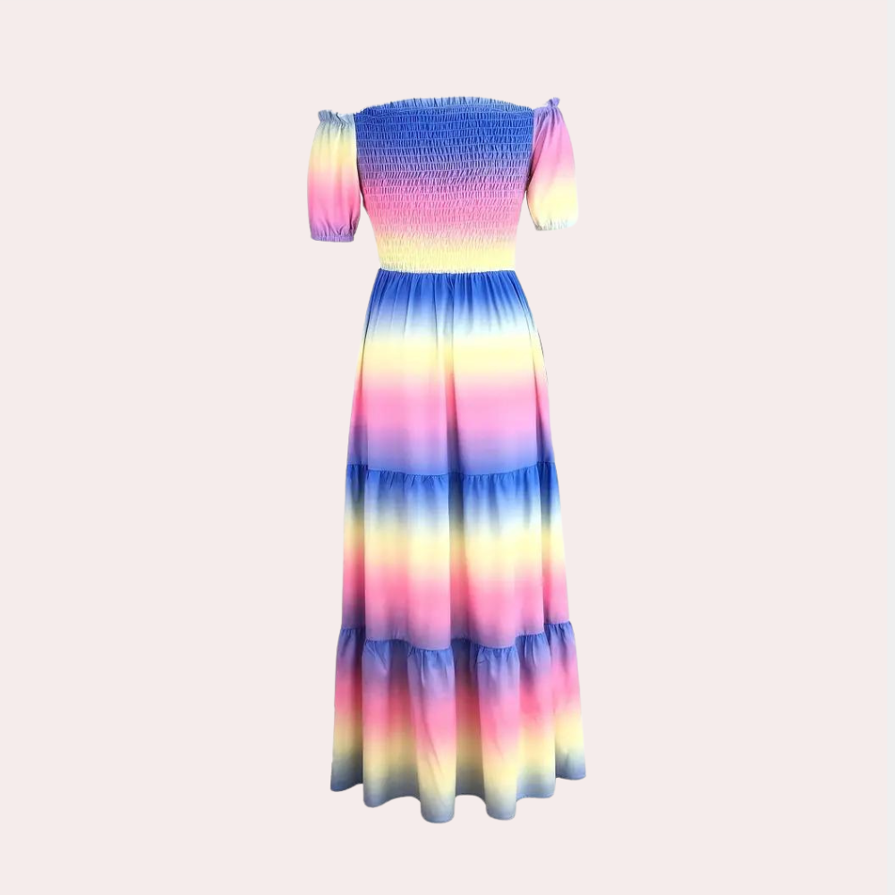 Robe Maxi Femme – Épaules Dénudées – Manches Courtes – Taille Smockée – Jupe Étagée