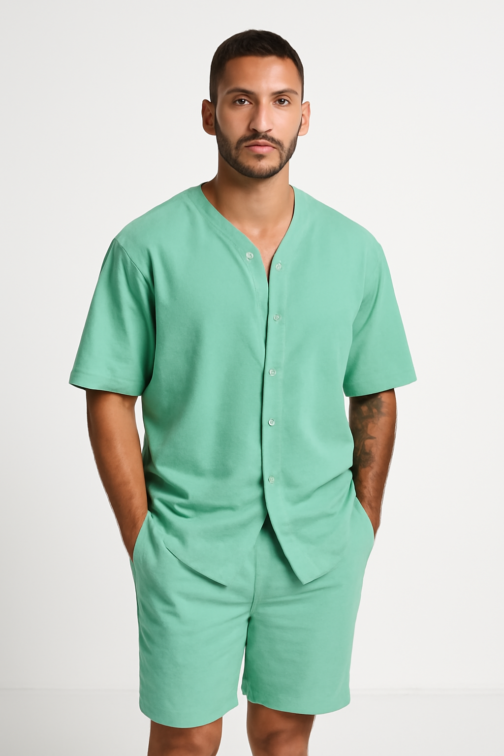 Ensemble deux pièces homme – Coton respirant – Chemise col V boutonnée – Coupe décontractée