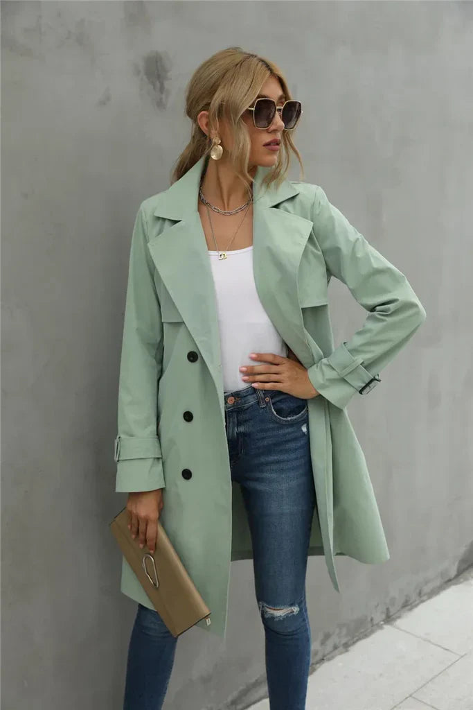 Manteau trench femme – Coupe ajustée – Coton mélangé – Double boutonnage – Poignets ceinturés