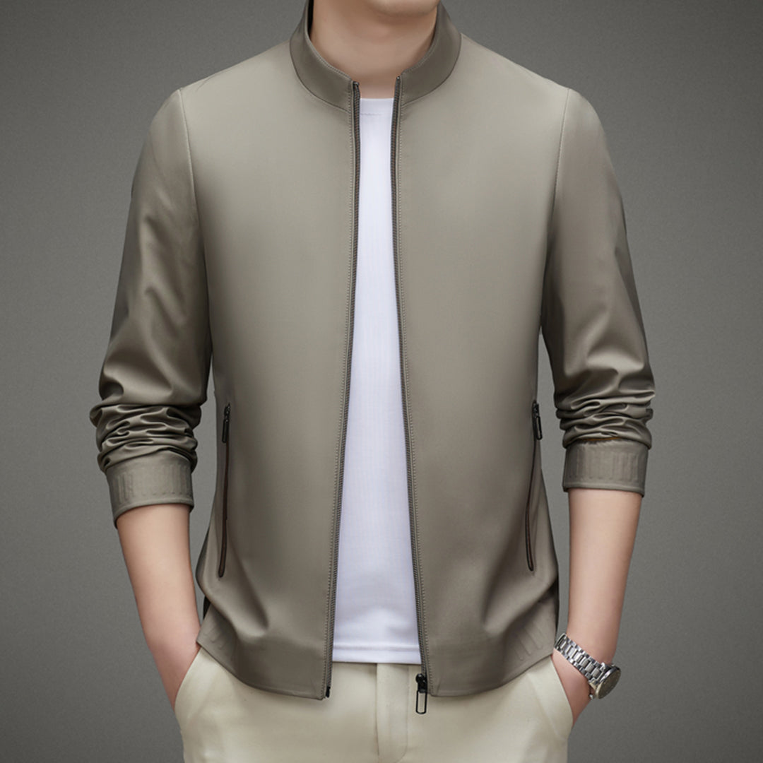 Blouson homme – Coupe slim – Épaules structurées – Poches zippées – Col montant