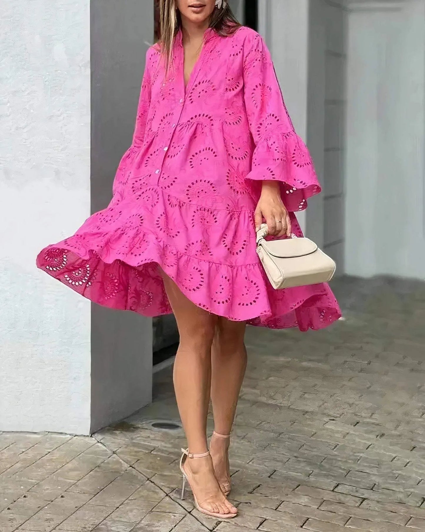 Robe Femme - Coupe Évasée - Détails Broderie Ajourée - Manches Trois-Quarts