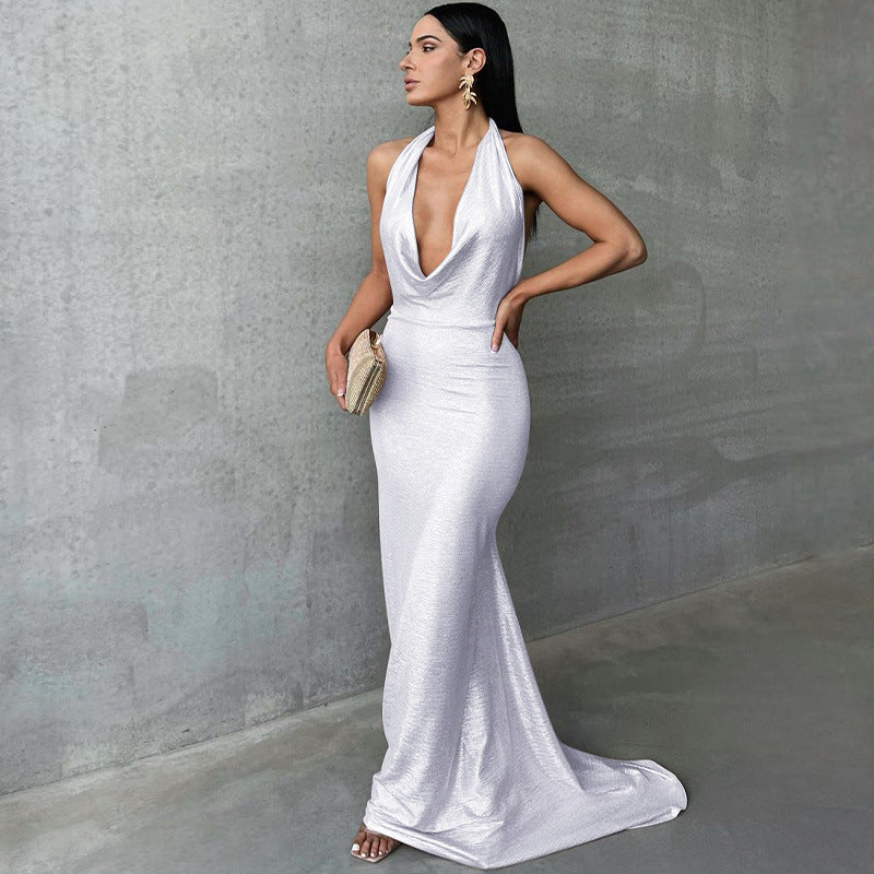 Robe Longue Femme – Satin Fluide – Dos Nu – Décolleté Plongeant – Coupe Ajustée