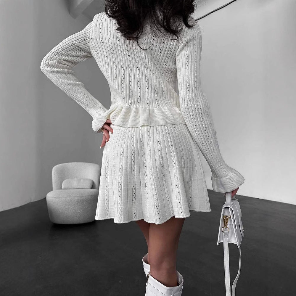 Ensemble tricot femme – Haut col V manches longues – Jupe évasée mini – Texture côtelée