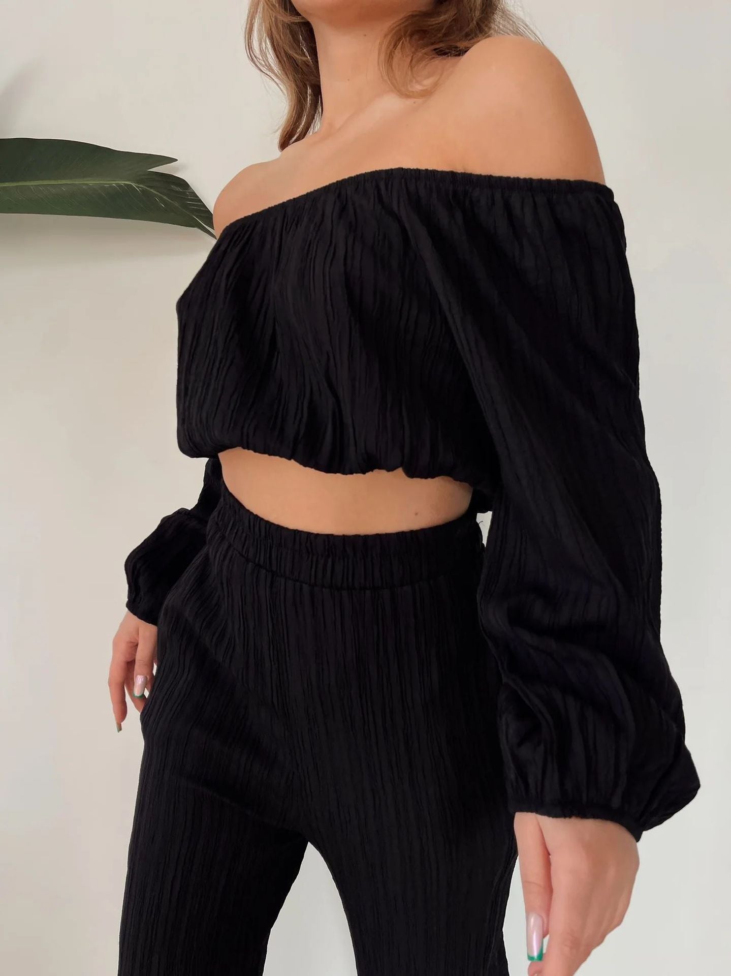 Ensemble Femme Deux Pièces – Top Épaules Dénudées – Manches Longues – Pantalon Large Taille Haute
