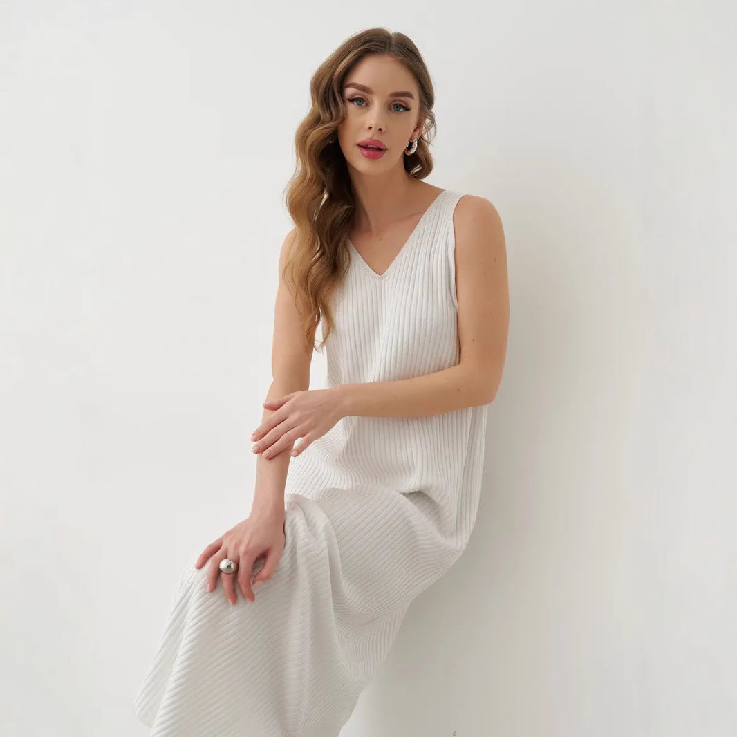 Robe longue femme – Sans manches – Col en V – Plissée – Coupe fluide