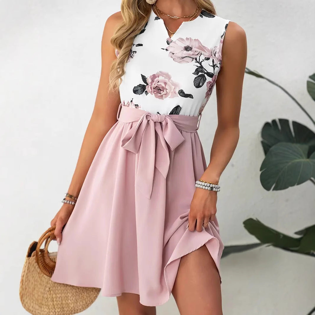Robe femme – Coupe ajustée – Sans manches – Col rond – Motif floral – Ceinture