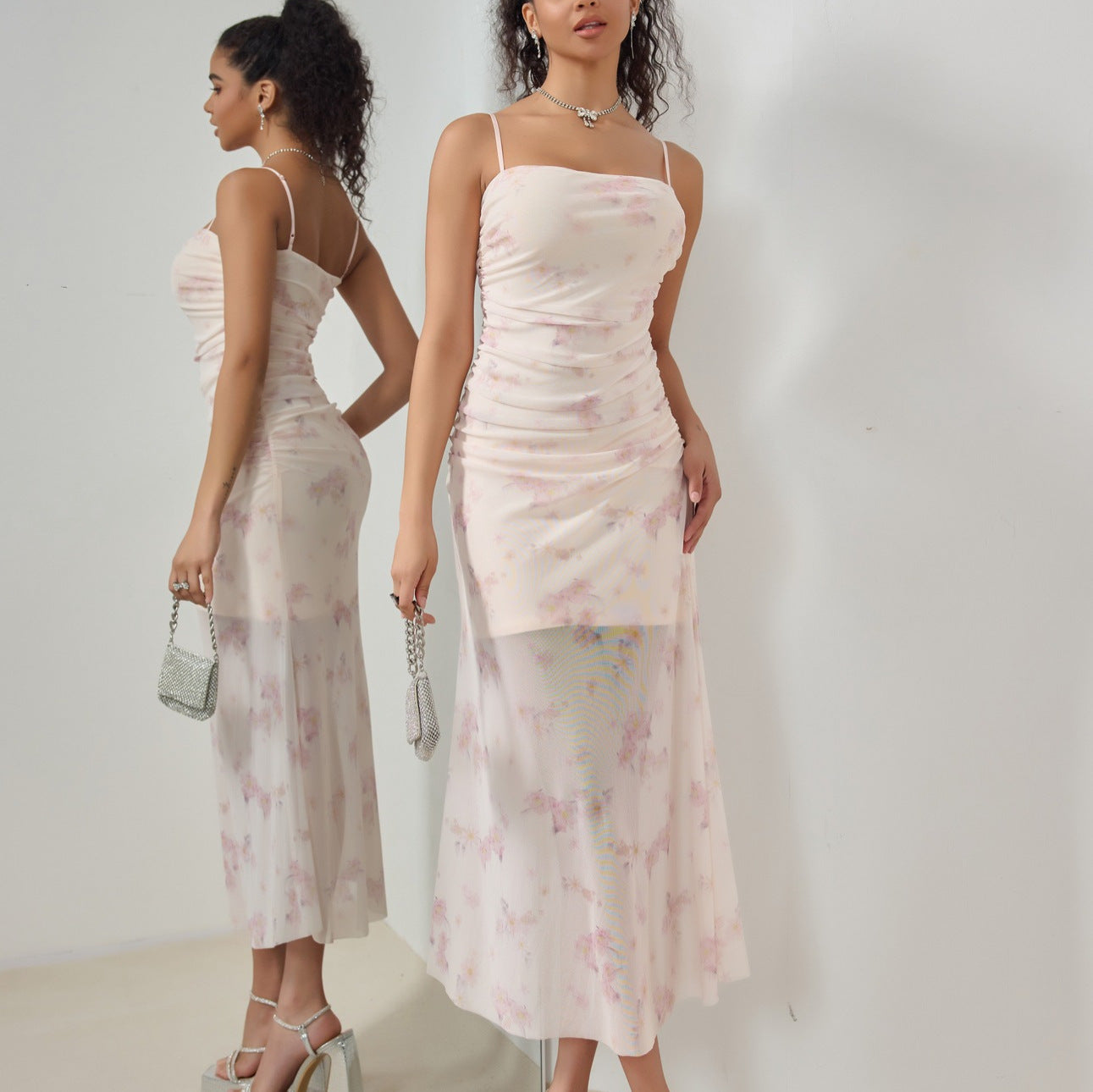 Robe longue sans manches femme – Coupe moulante – Bretelles fines – Ourlet sirène
