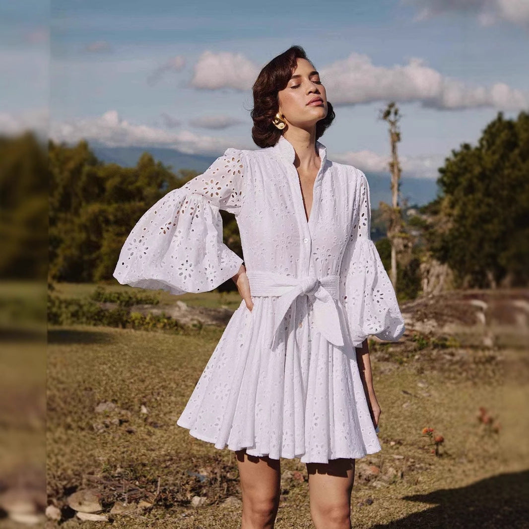 Robe femme – Coton léger – Coupe trapèze – Broderie anglaise – Manches bouffantes