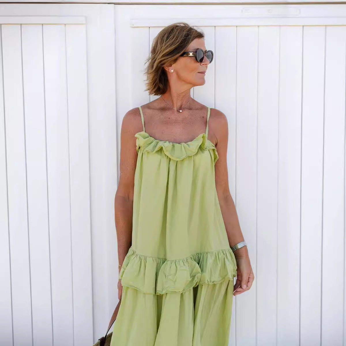 Robe longue femme – Coupe fluide – Bretelles fines – Encolure à volants – Jupe à étages