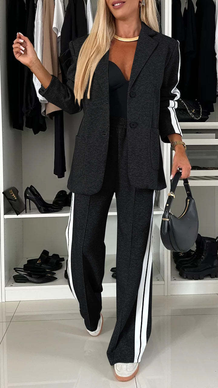 Ensemble femme blazer et pantalon – Coupe droite – Épaules structurées – Bande latérale