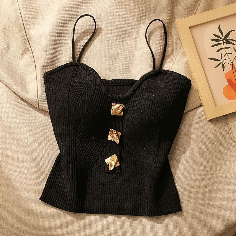 Top court femme – Coupe slim – Maille côtelée – Bretelles fines – Détails dorés