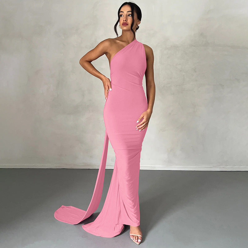 Robe Femme Longue – Coupe Slim – Épaule Dénudée – Encolure Asymétrique – Fronces