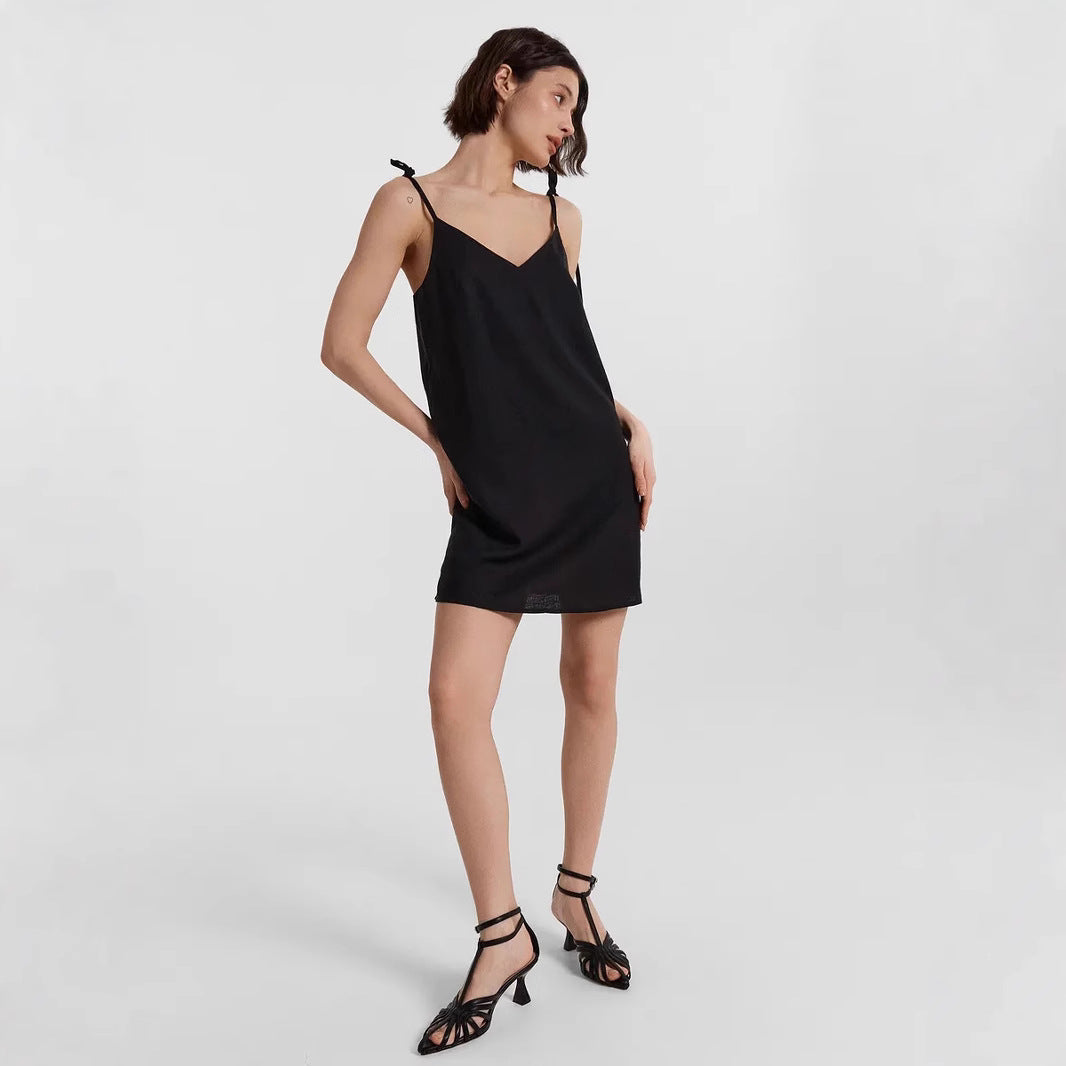 Robe nuisette femme – Satin lisse – Coupe ajustée – Mini – Fines bretelles nœud