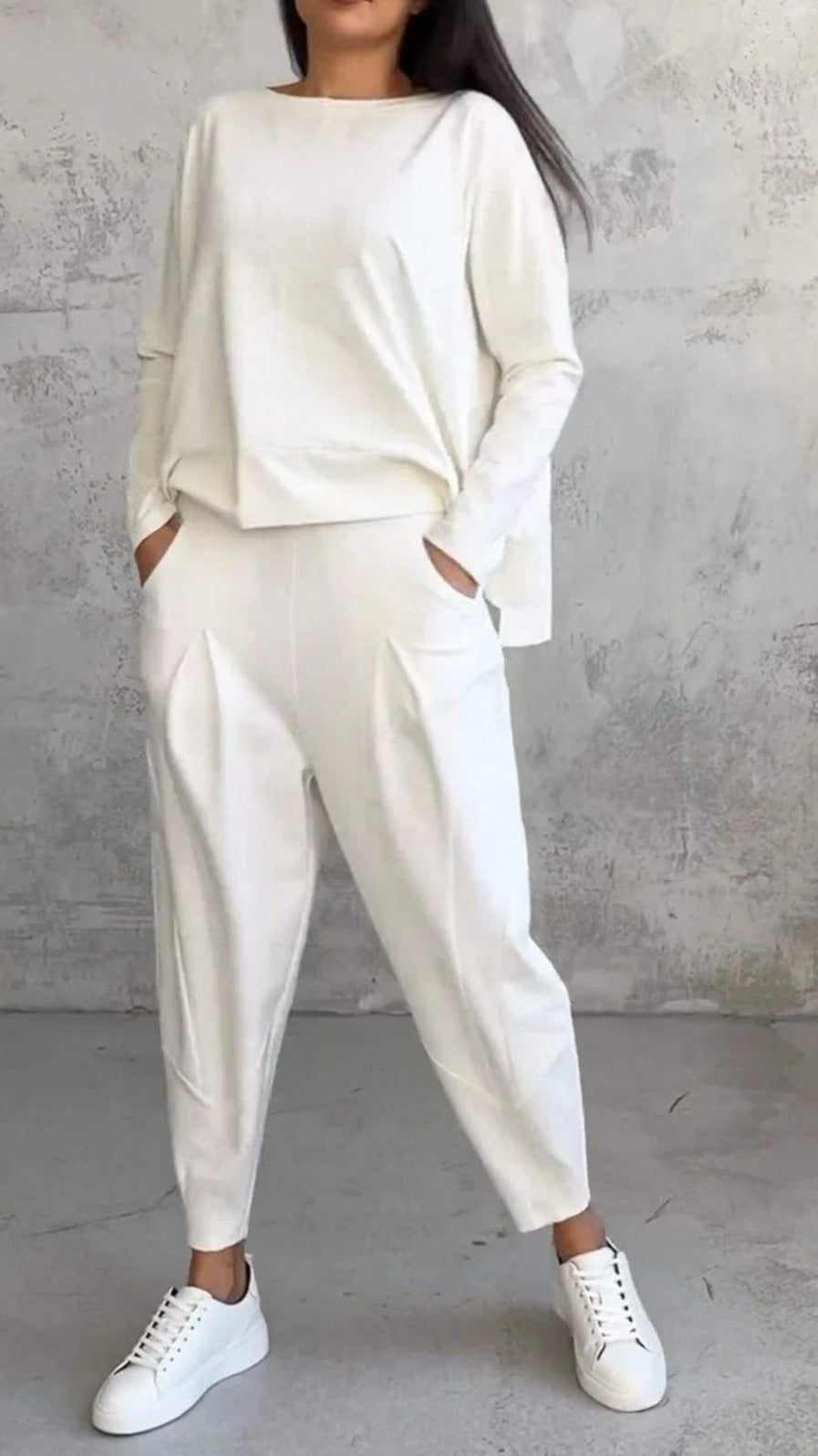 Costume Femme Deux Pièces – Coupe Slim – Haut Manches Longues Col Rond – Pantalon Fuselé