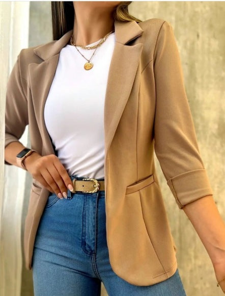 Veste de costume femme – Coupe cintrée – Épaules structurées – Longueur hanches