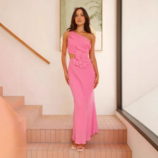 Robe femme – Coupe ajustée – Épaule dénudée – Découpe taille – Détail floral – Longue