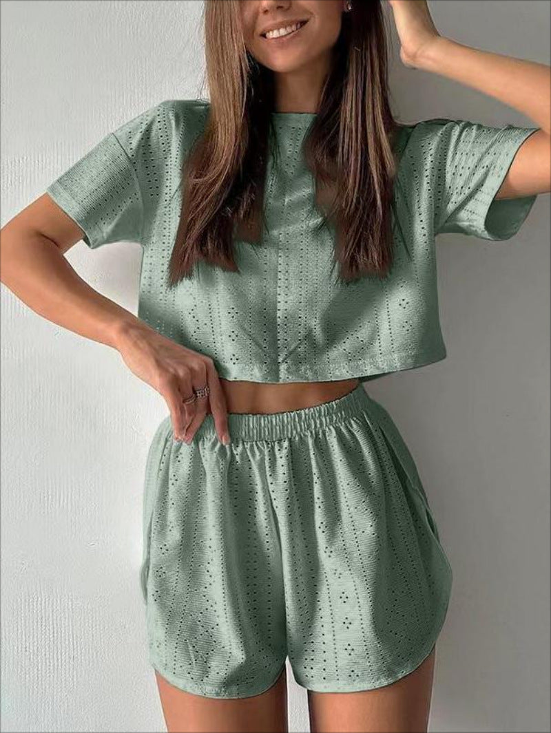 Ensemble Deux Pièces Femme – Crop Top et Short – Tissu Respirant – Coupe Décontractée