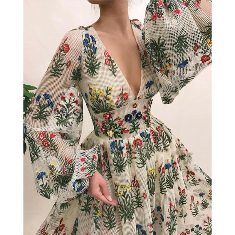 Robe longue femme – Tissu luxe – Manches longues – Fente haute – Broderie florale