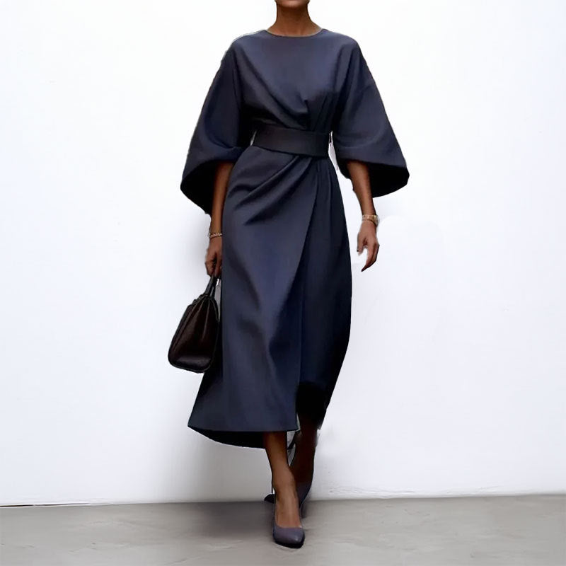 Robe longue femme – Taille cintrée – Manches chauve-souris – Drapé fluide élégant