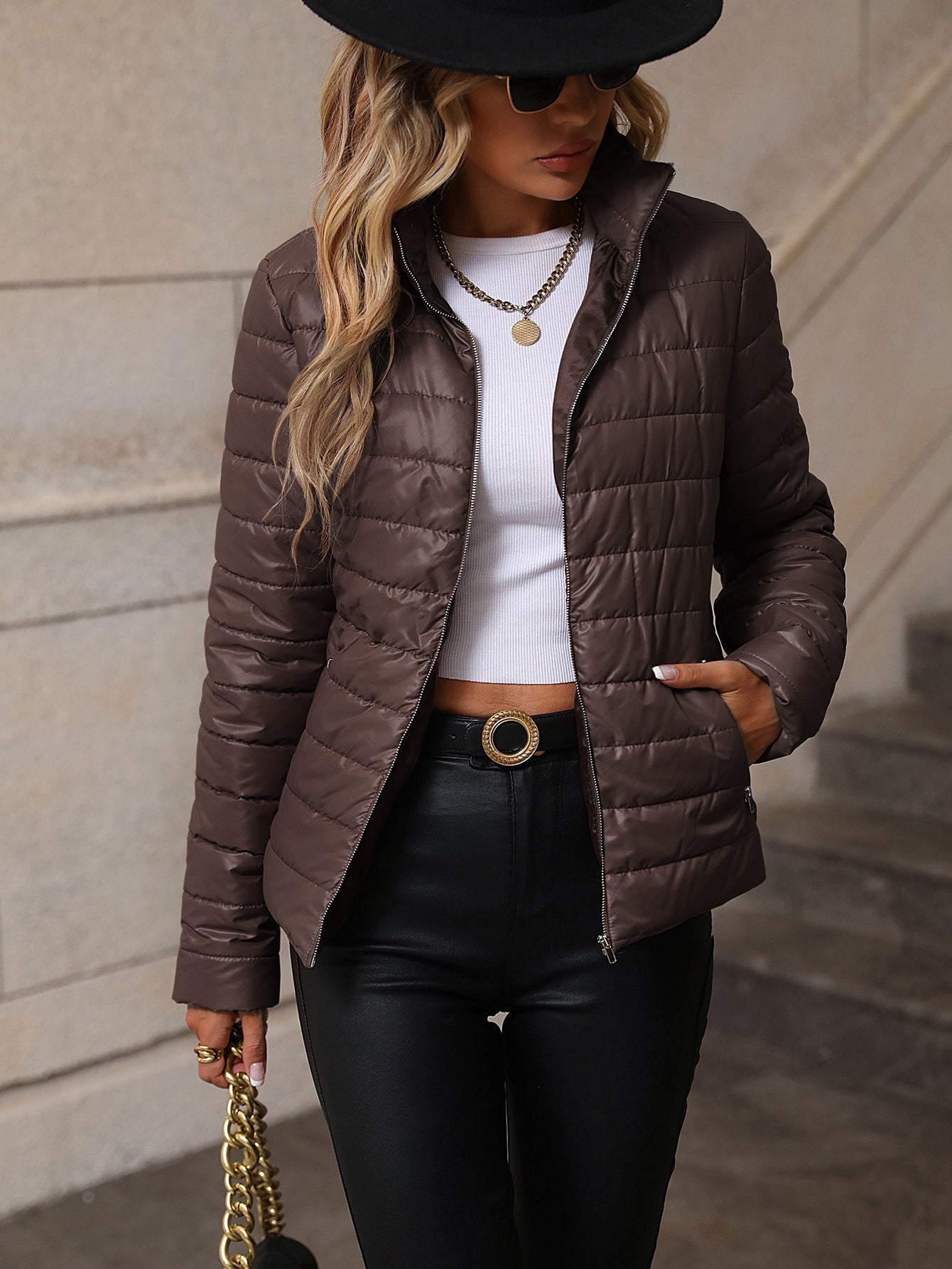 Veste matelassée femme – Coupe ajustée – Coton – Col montant – Fermeture zippée
