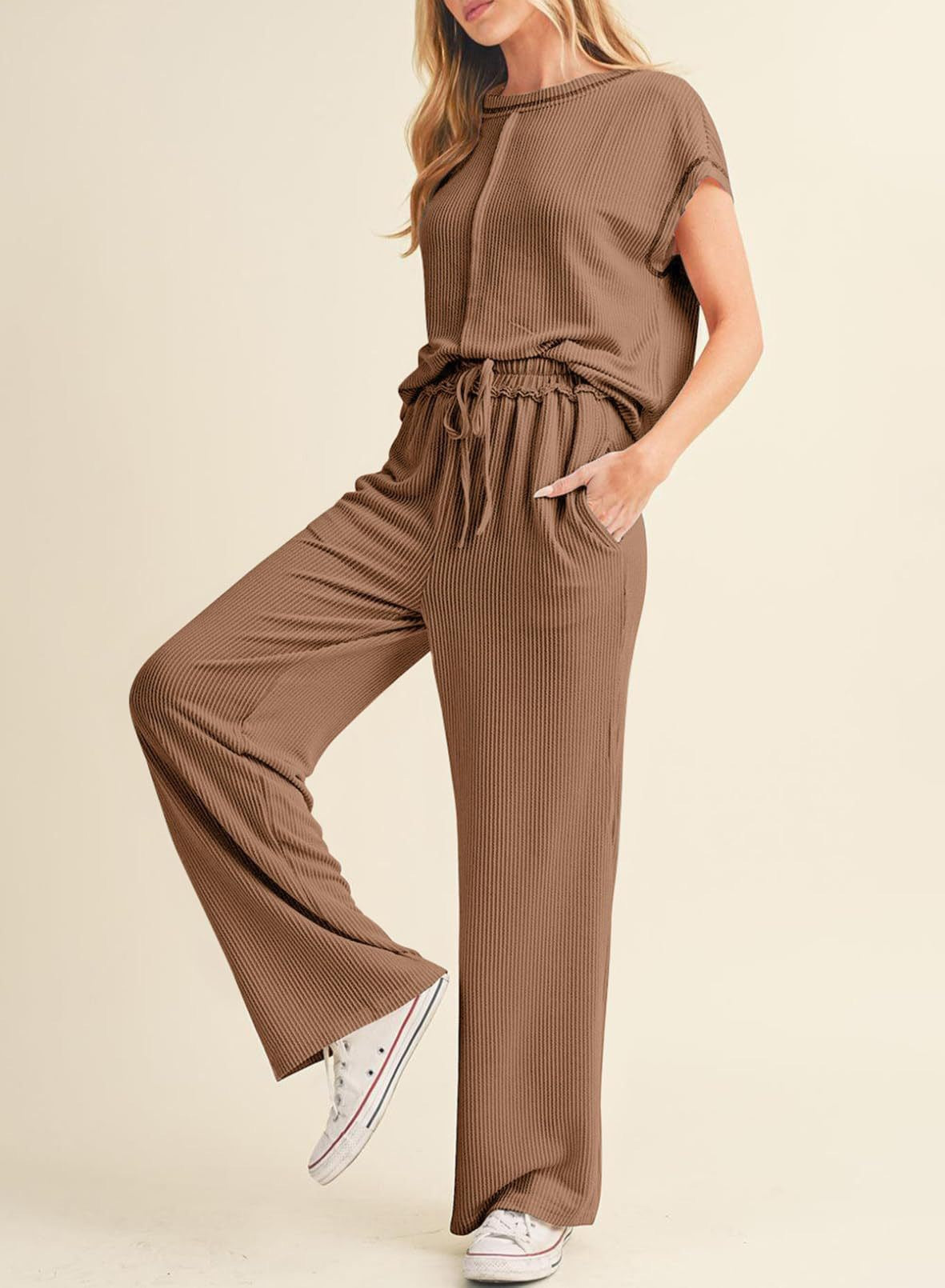 Ensemble Loungewear Femme – Coupe Décontractée – Maille Côtelée Douce – Haut Manches Courtes et Pantalon Large