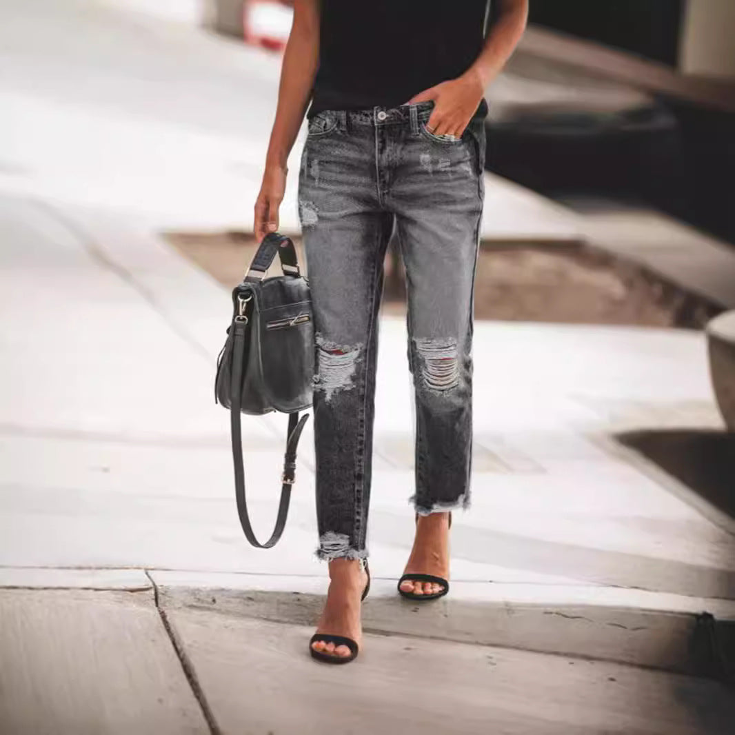 Jean femme – Coupe droite décontractée – Effet usé – Ourlet effiloché