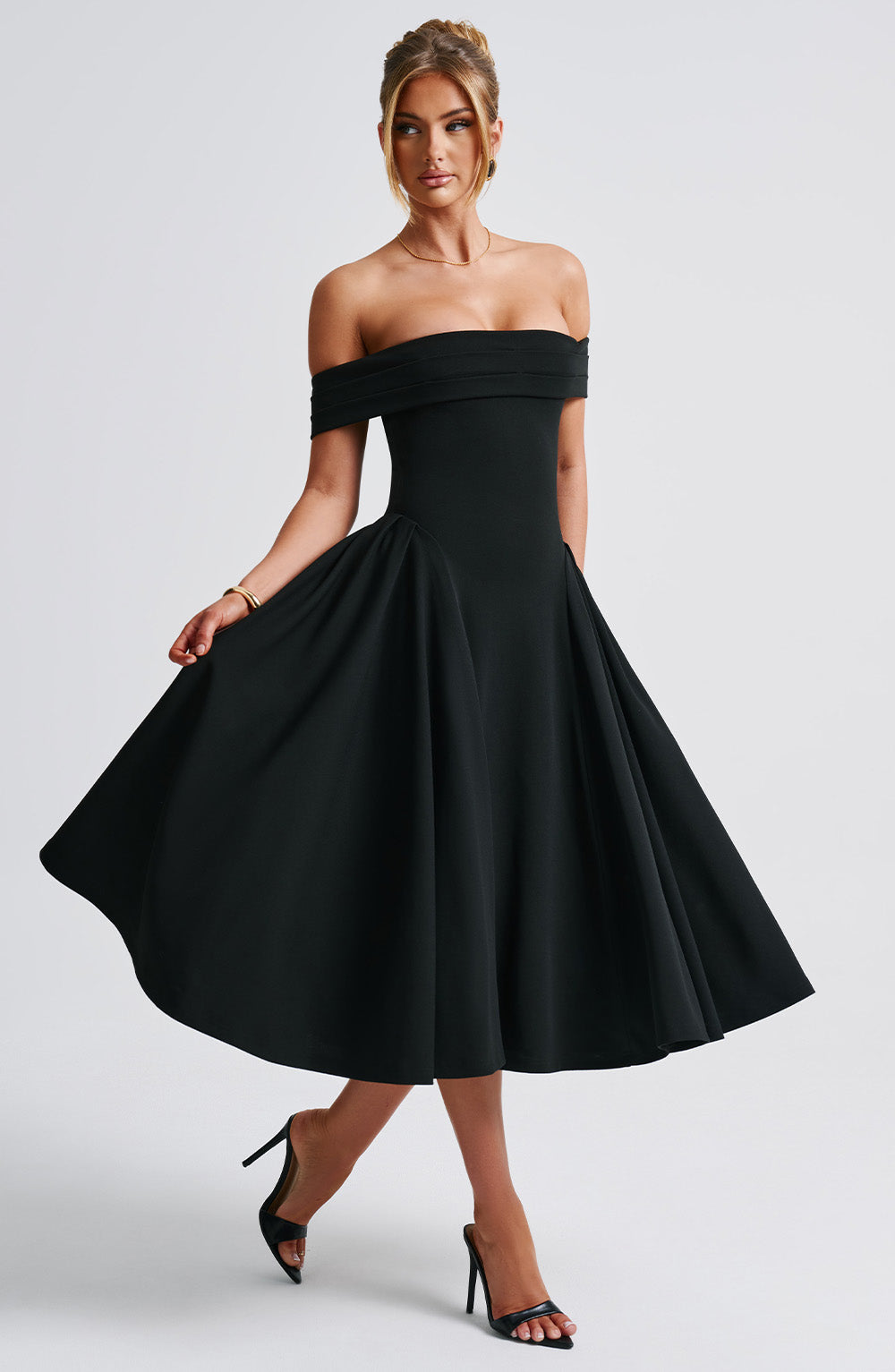 Robe midi femme – Épaules dénudées – Coupe évasée – Tissu structuré élégant