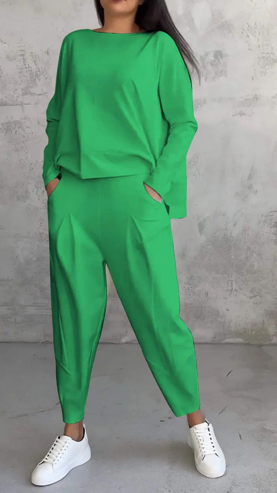 Costume Femme Deux Pièces – Coupe Slim – Haut Manches Longues Col Rond – Pantalon Fuselé